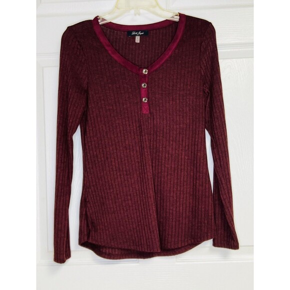 Laila Jayde Women Blue Long Sleeve Henley Small Maroon 3 button - Picture 1 of 5